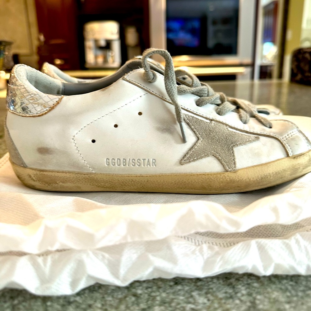 GOLDEN GOOSE sneakers perfect condition!!